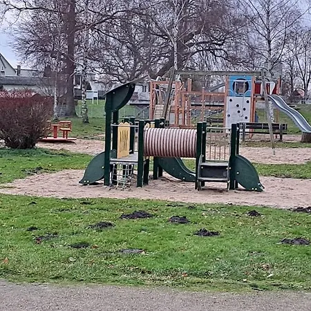- Ideal Fuer Aktive Familien * Neukalen